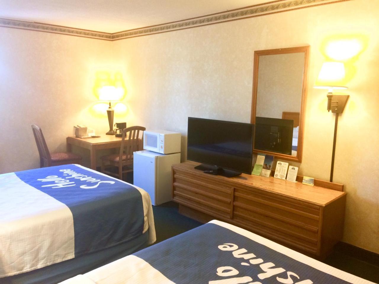 دندي American Inn & Suites المظهر الخارجي الصورة